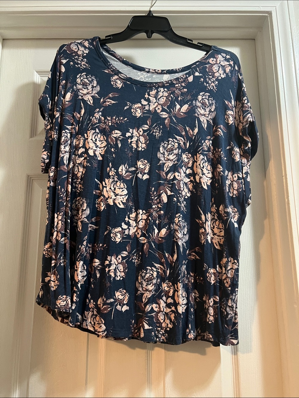 Maurices Navy Floral Short Sleeve Tee with Pale Pink Blooms